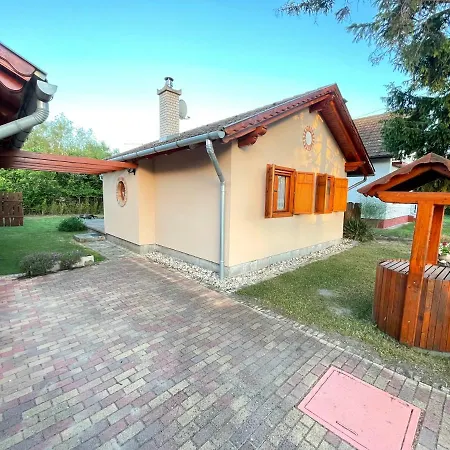 Mária 76 * Balatonkeresztúr